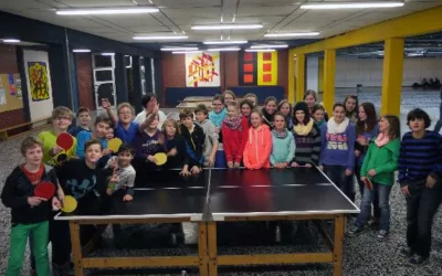 Cafeteriateam des Konrad-Adenauer-Gymnasiums sponsert neue Tischtennisplatten für unsere Schüler