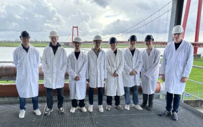 Chemiekurs der Einführungsphase besucht Chemiekonzern Johnson Matthey